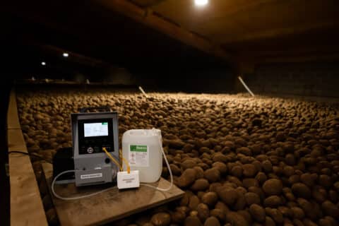 Restrain machine in potato storage